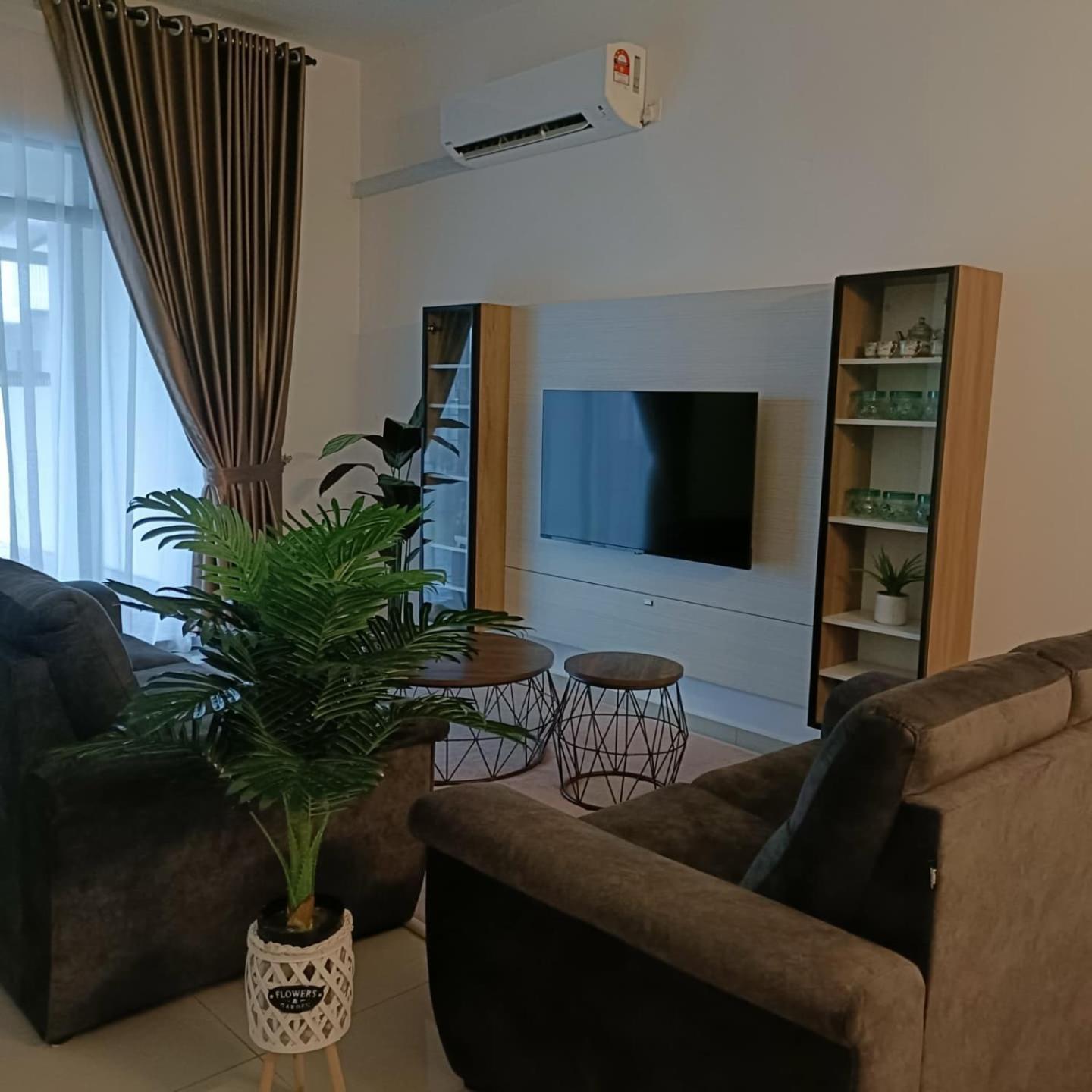 Homestay Idamanku Shah Alam Luaran gambar